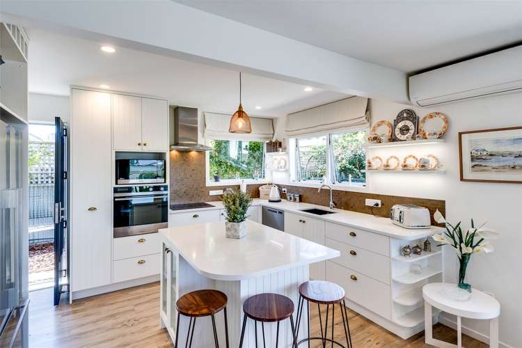 3/30 Meeanee Quay Westshore_0