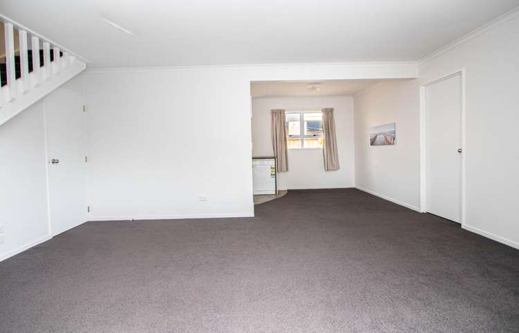 164B Old Farm Road 1074_5
