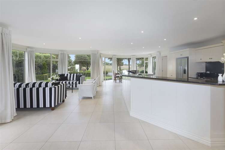 49 Lexington Place Shirley_13