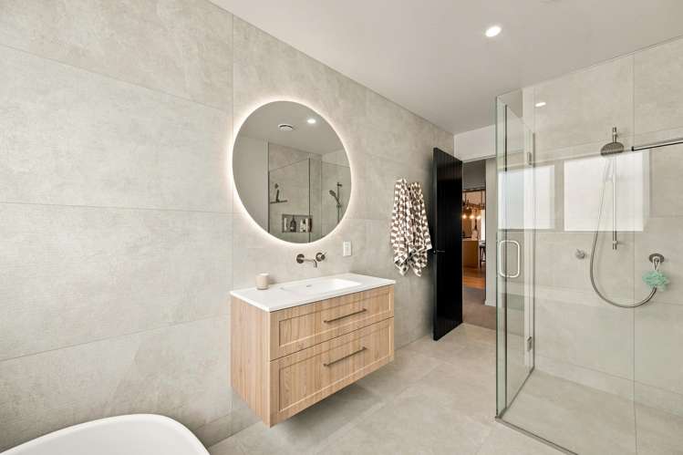 1 Moonstone Street Wanaka_11