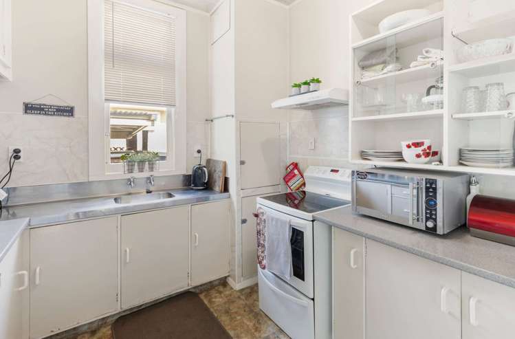 69 Gordon Street Dannevirke_11