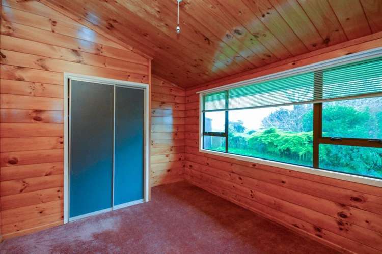 852 Upper Kina Road Opunake_13