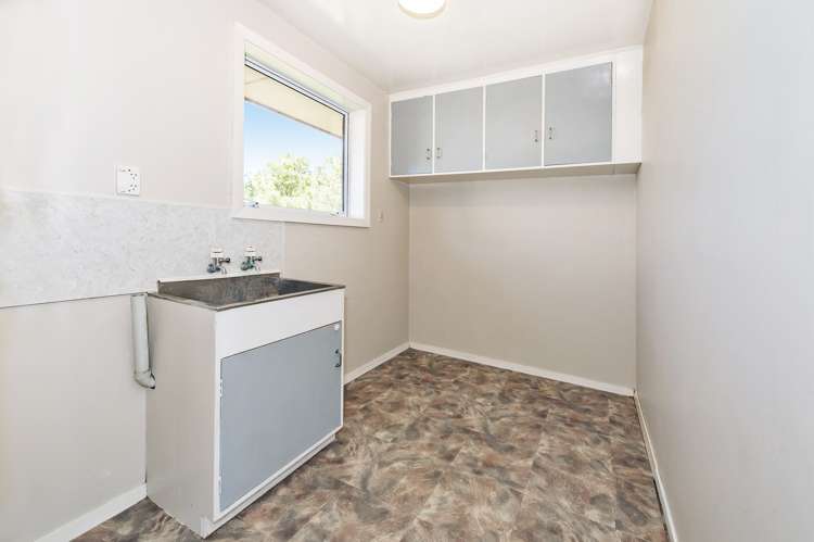 91 West Coast Road Sheffield_13