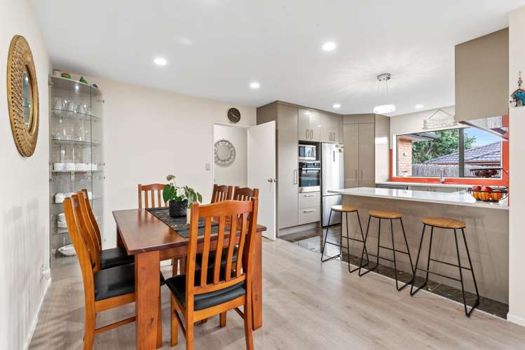 39 South Kensington Way_5