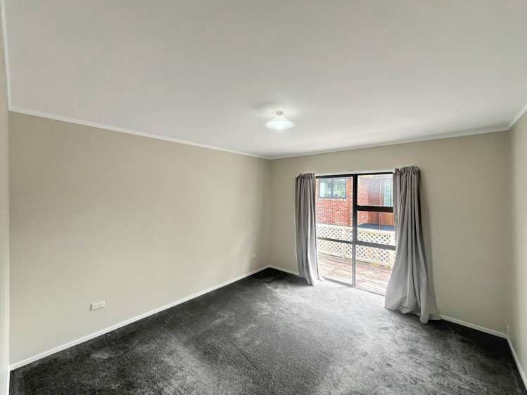 2/11 Ngatiawa Street One Tree Hill_2