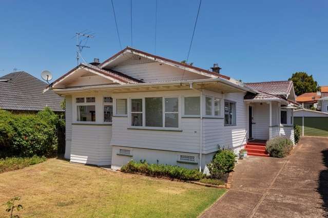 53 Lloyd Avenue Mount Albert_3