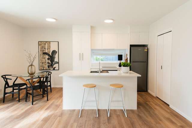 1/1 Karoro Court Hobsonville_2