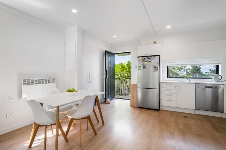 2/141 Wallace Road Mangere Bridge_5