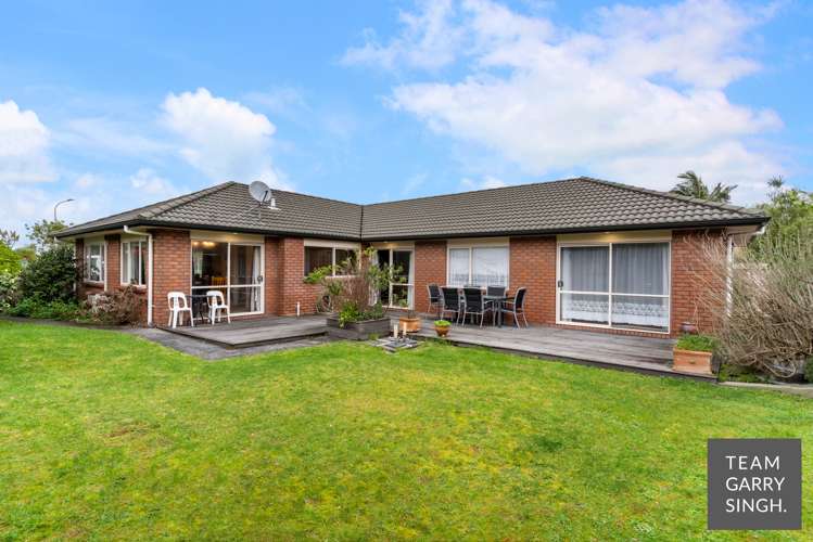 23 Castlehill Court Wattle Downs_13