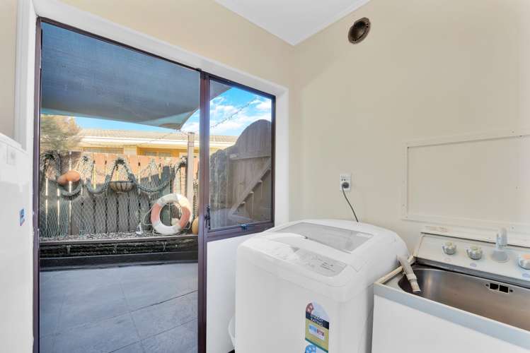 10 Porritt Place Stoke_15