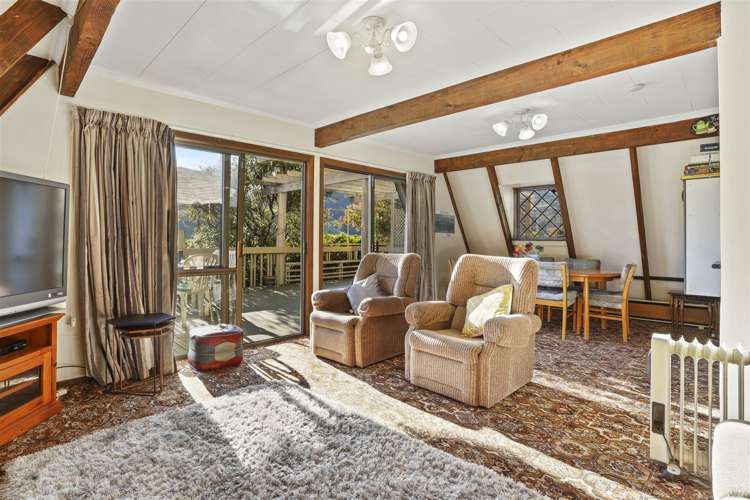 23 Bayview Crescent Duvauchelle_7