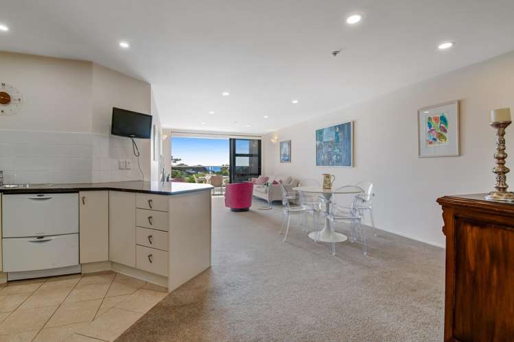 5B/175 Hurstmere Road Takapuna_18