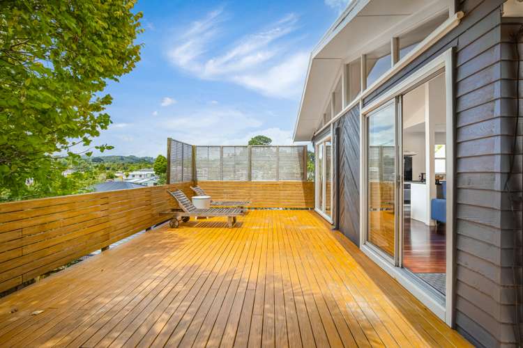 241 Glengarry Road Glen Eden_13