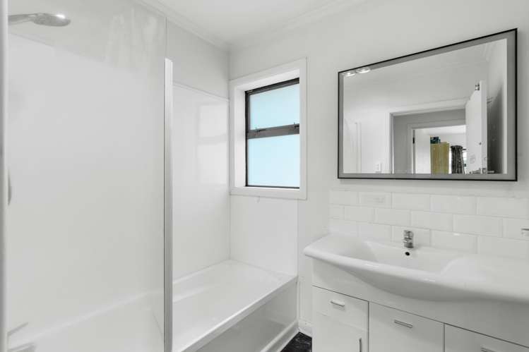 13 Ontario Place Wainoni_8