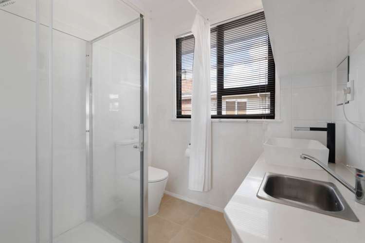 77 West Street Pukekohe_23