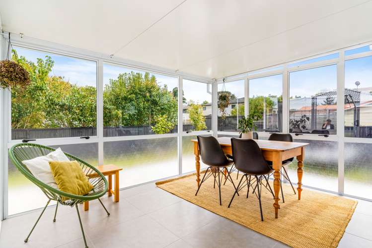 2/42 Chartwell Avenue Glenfield_5