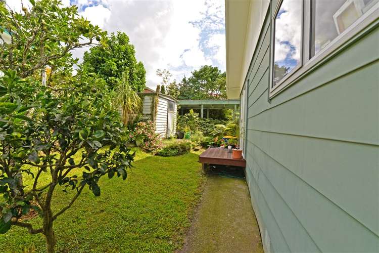 2/4 Wickstead Place Massey_6