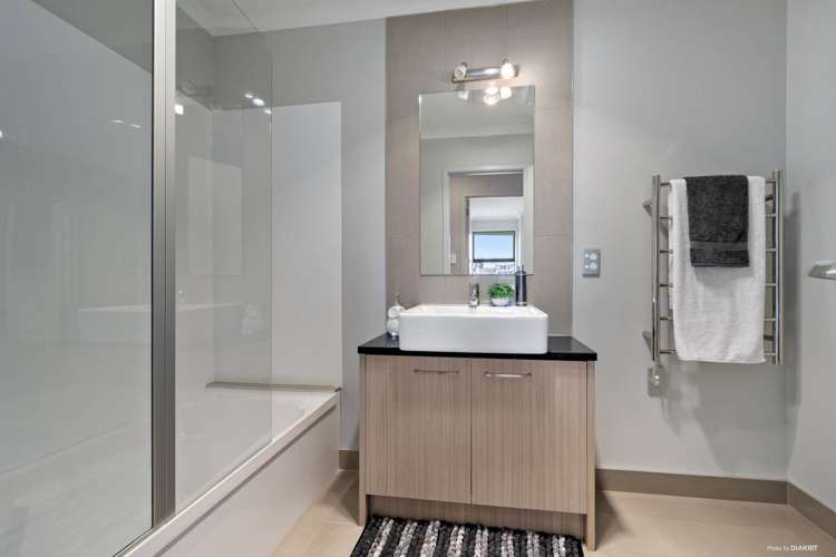 23 Hirimate Place Flat Bush_17