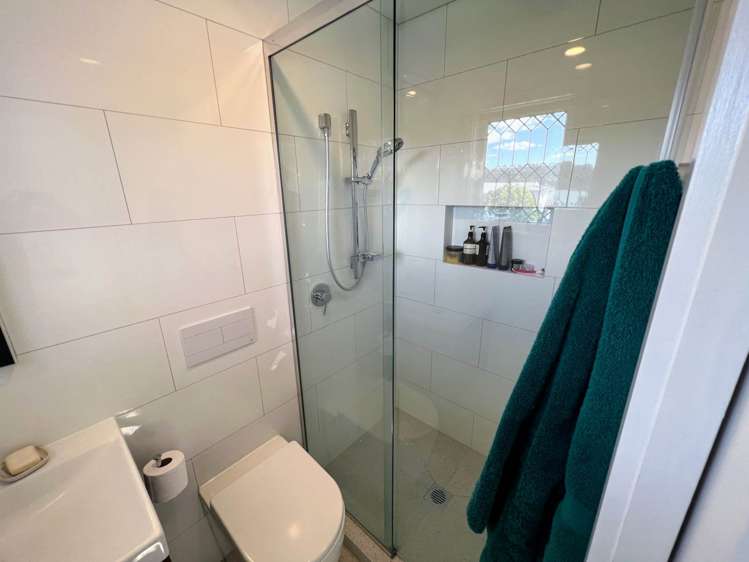 57 The Terrace Herald Island_9