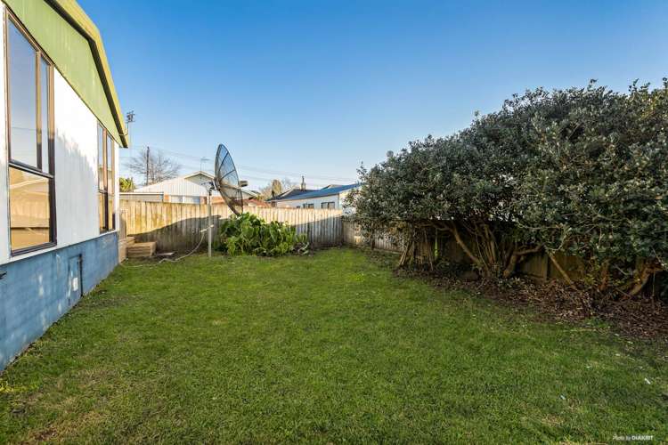 2/84 Lynwood Road New Lynn_13