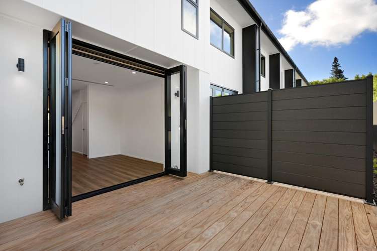 1/18 Stanley Street 1055_9