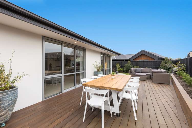 8 Irvines Track Halswell_18