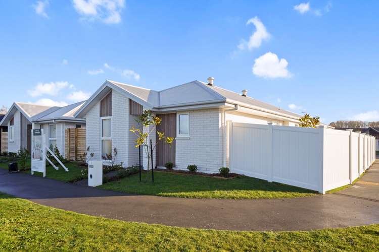 7 Eminence Drive Northwood_16