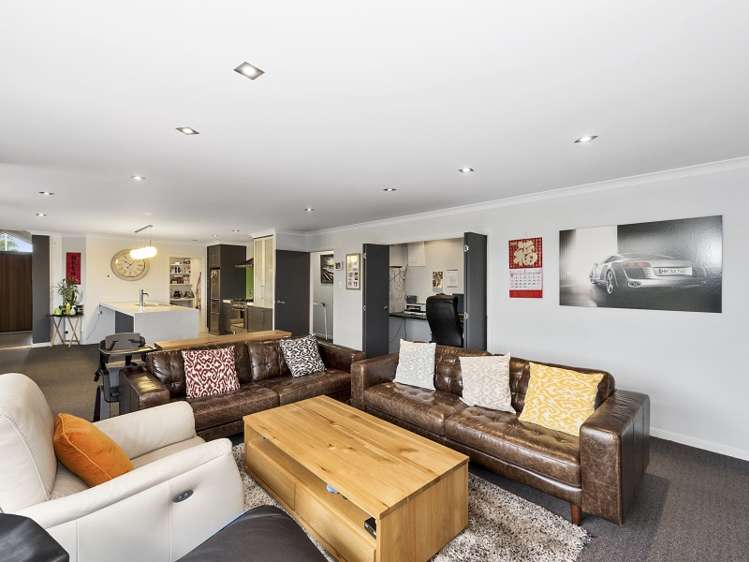 2 Ebony Court Rototuna North_7