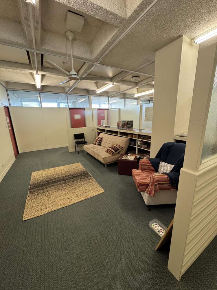 Office 8 215 Railway Road Hastings_2