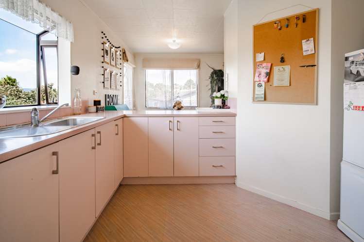 1/5 Miriam Corban Heights Henderson_11