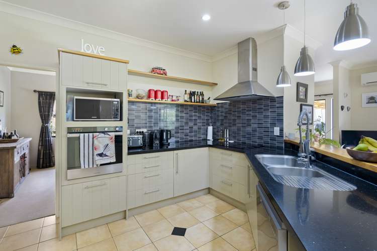 16 Renlee Place Cockle Bay_13