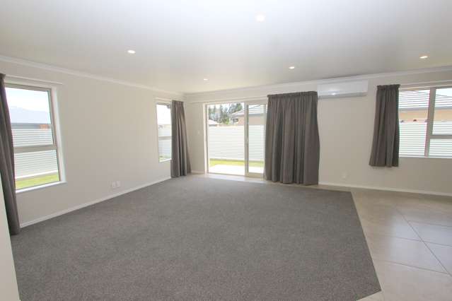 35 Camborne Crescent Blenheim Central_4