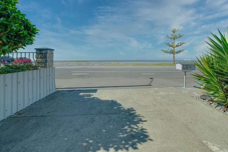 98 The Esplanade Westshore_16