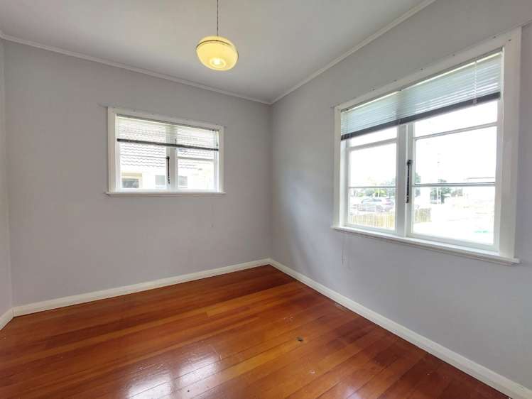 54 Mount Smart Road Onehunga_6