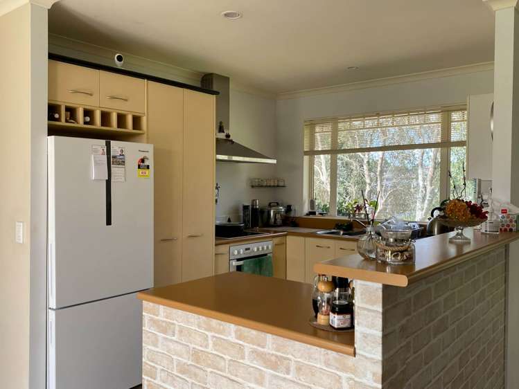 6 Midhurst Avenue Henderson_8