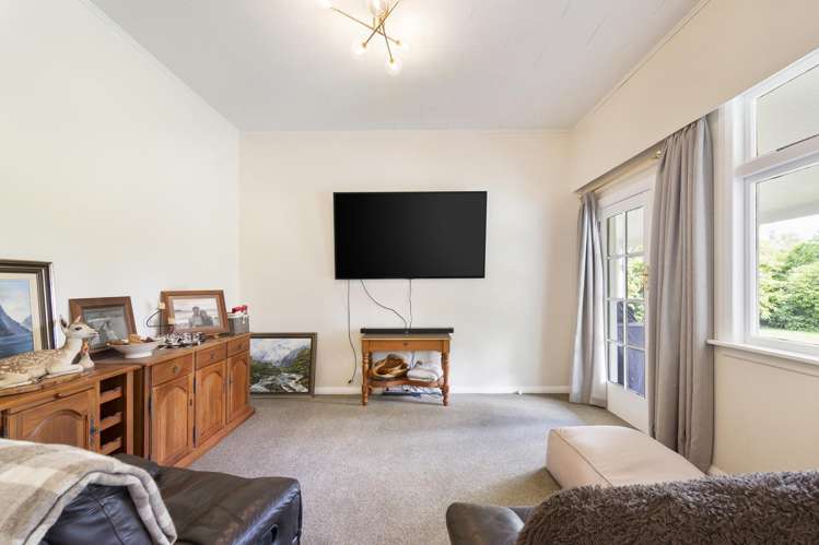 1 Takapari Road Pohangina_8