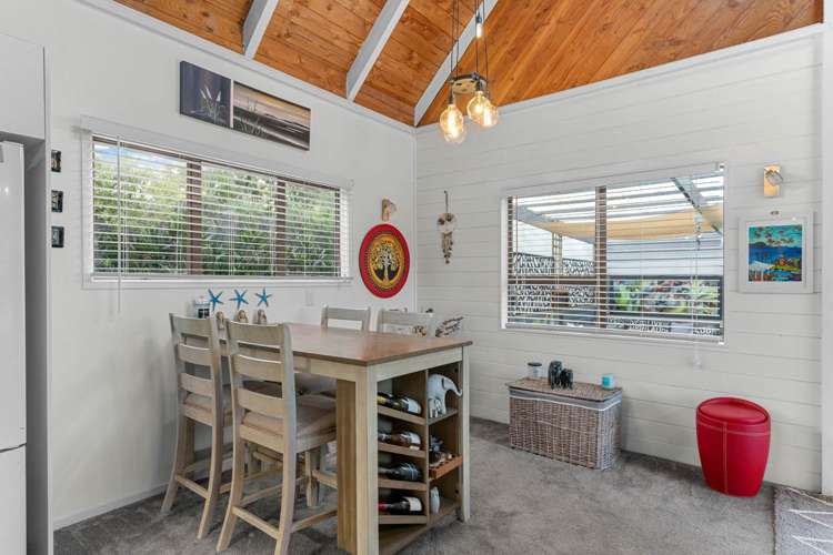 6 Shearwater Street One Tree Point_6