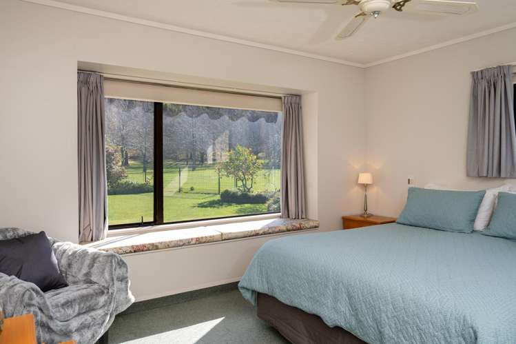 27 Golding Road Taradale_8