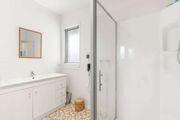 68 Raleigh Road Northcote_10