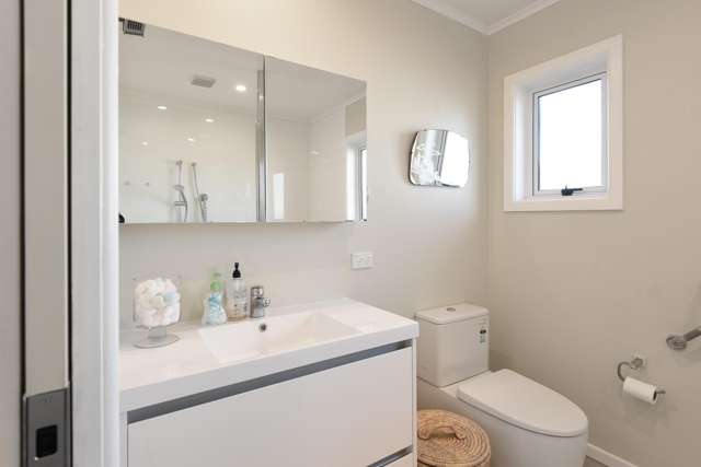 8 Allan Street Glenholme_3