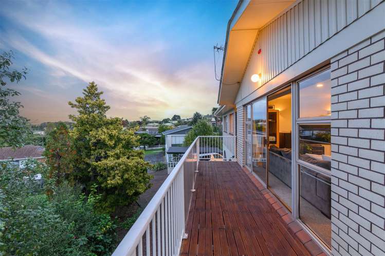 7 Nui Mana Place Te Atatu South_16