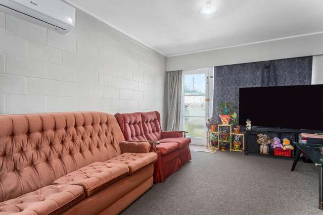 1 and 2/63 Henderson Street Whakatane_2