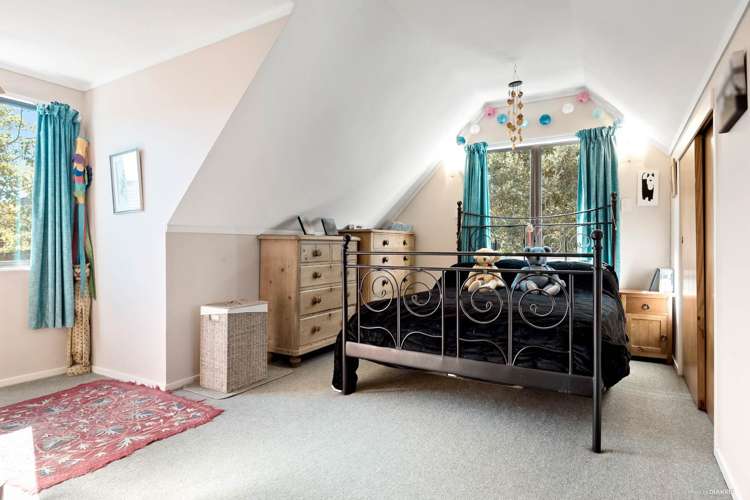 5 Newport Place Forrest Hill_9