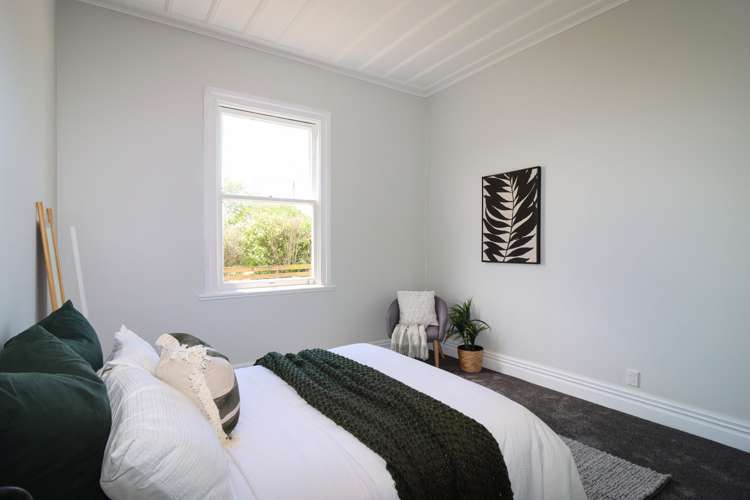 276 High Street South Carterton_5