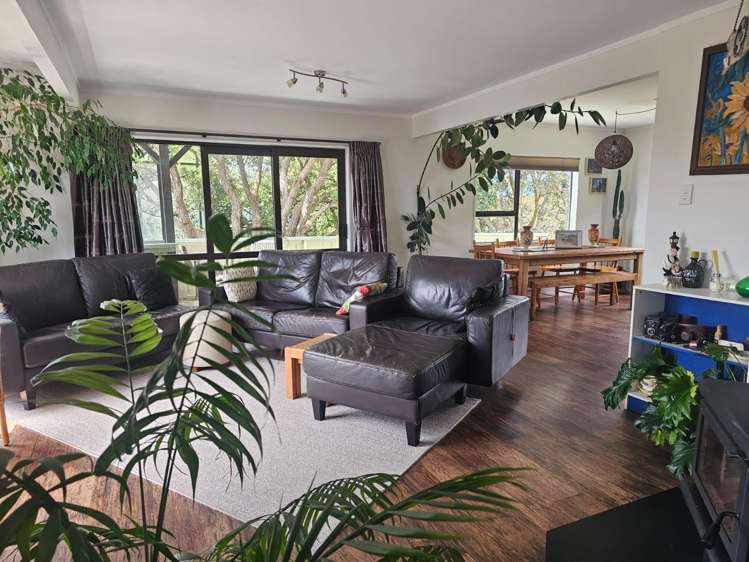 81 Renown Road Raumati South_2