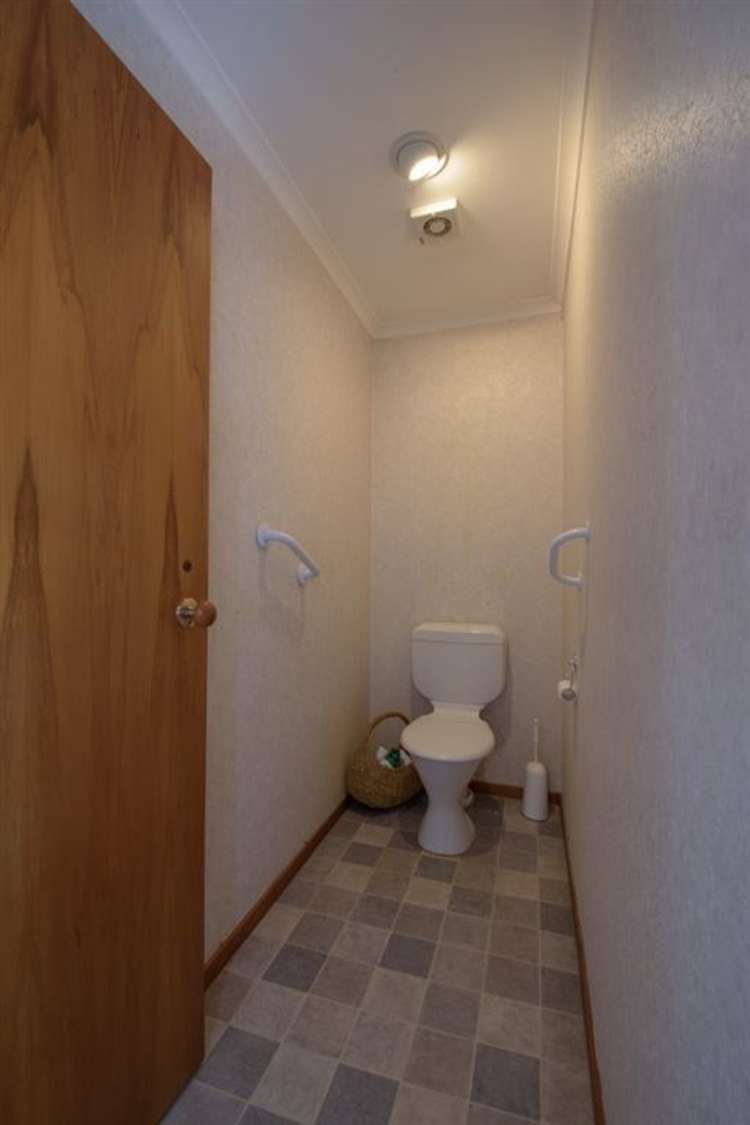 2/2 Dart Place Fernhill/Sunshine Bay_14