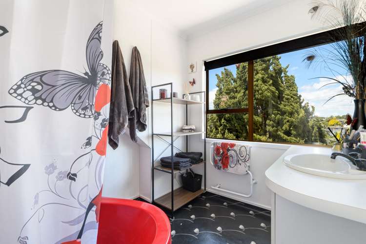 35 Glenn Terrace Otumoetai_25