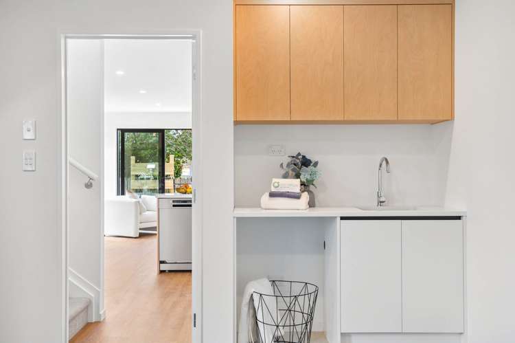 1-7/12 Karaka Street New Lynn_11