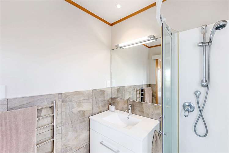 56 William Bayes Place Red Beach_12