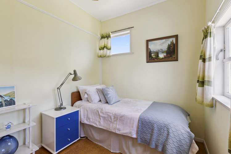 12 Roy Street Tawa_17